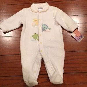 NWT CARTER’S ONSIE TERRY CLOTH